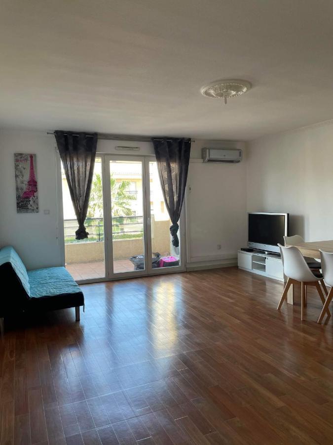 Chhun Apartment Draguignan Bagian luar foto
